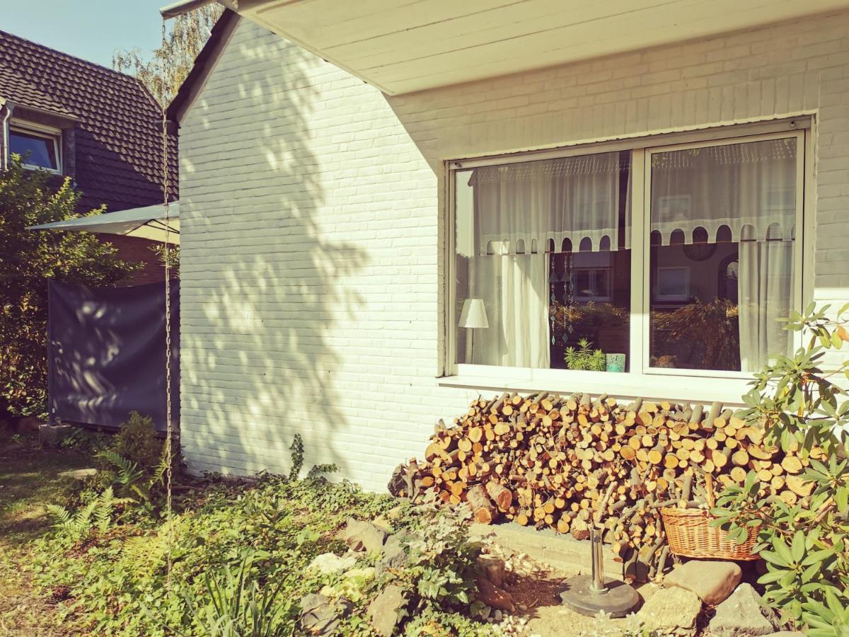 "Maison Blanche" - Das Gemuetliche Garten-Apartment Zwischen Koeln Und Duesseldorf Grevenbroich Bagian luar foto