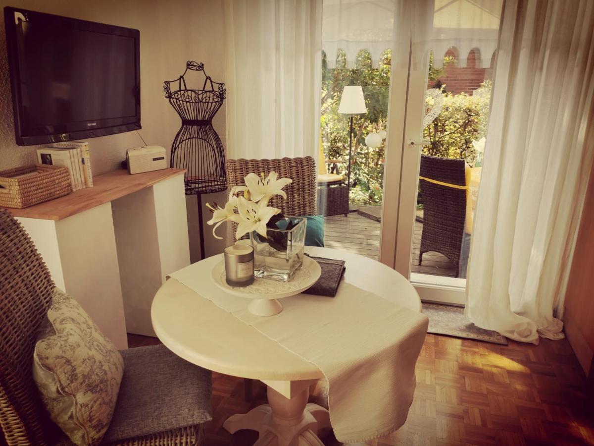 "Maison Blanche" - Das Gemuetliche Garten-Apartment Zwischen Koeln Und Duesseldorf Grevenbroich Bagian luar foto