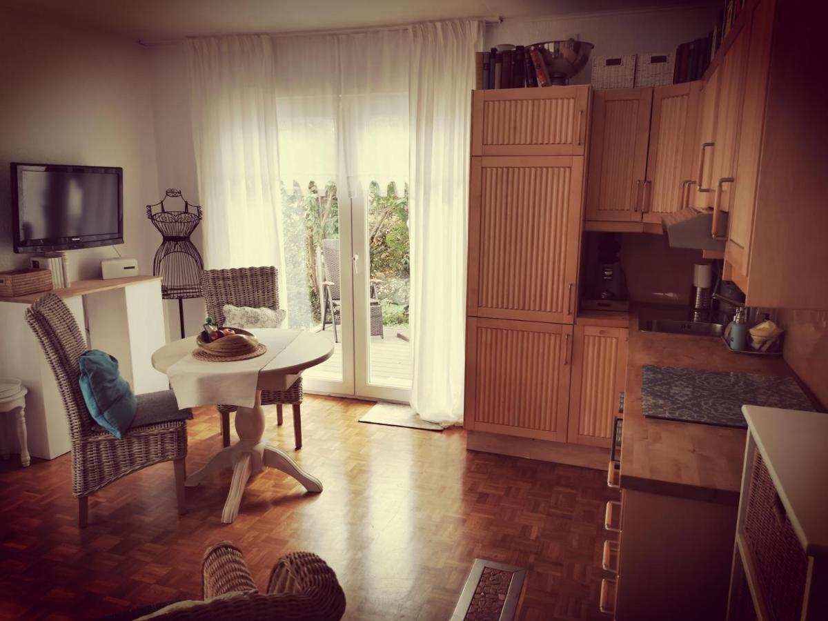 "Maison Blanche" - Das Gemuetliche Garten-Apartment Zwischen Koeln Und Duesseldorf Grevenbroich Bagian luar foto